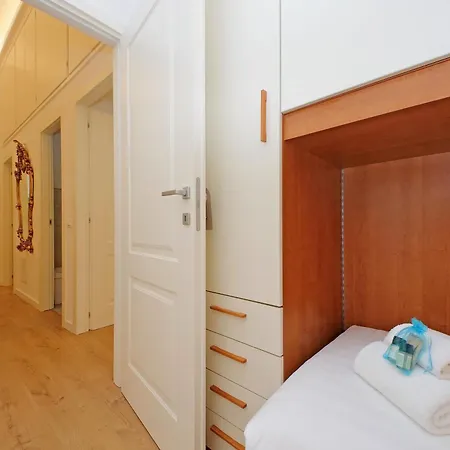 Binario 30 Apartment *