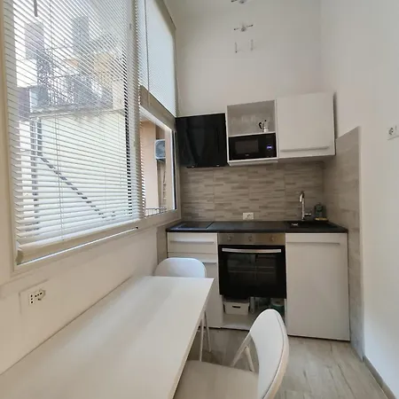 Dolce Domus Esedra Apartment *