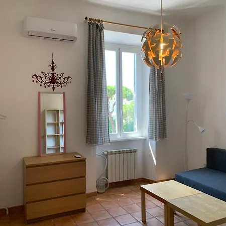 Apartment Flat Nearby Vaticano - Caracciolo 4