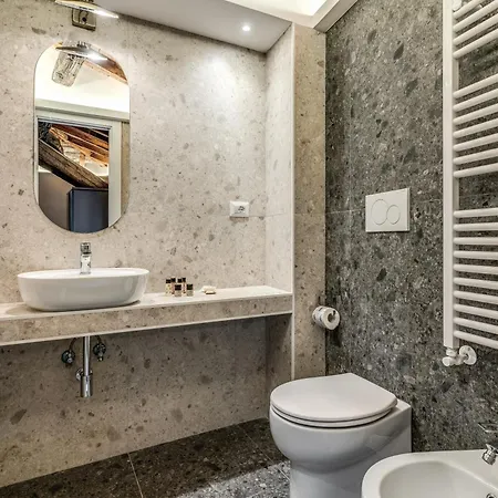 Appartamento Palazzo Ottavia - La Maison D'art Collection *