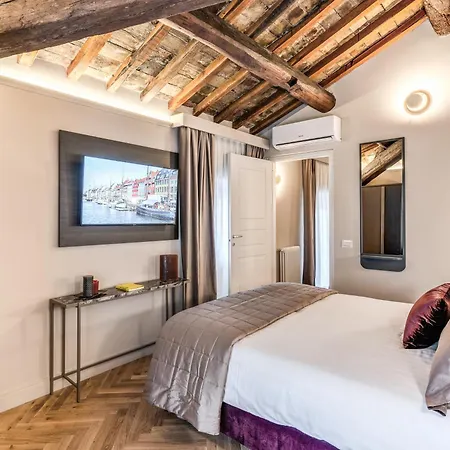 Palazzo Ottavia - La Maison D'art Collection Appartamento *