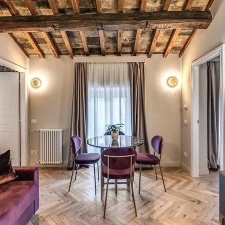 Appartamento Palazzo Ottavia - La Maison D'art Collection