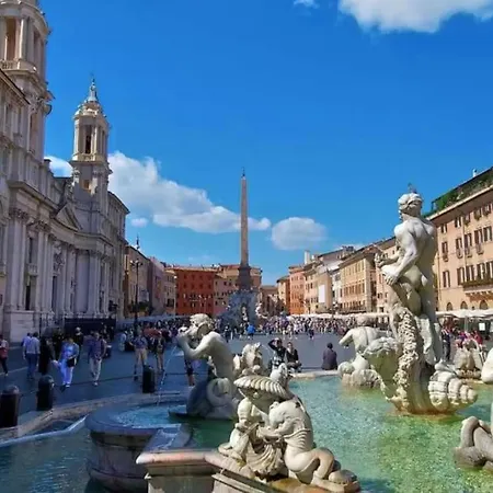 And Historic Rione Near Colosseo * Rome