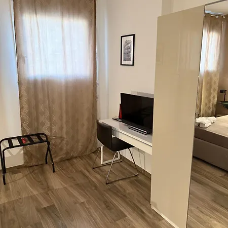 Class Eur Guest house
