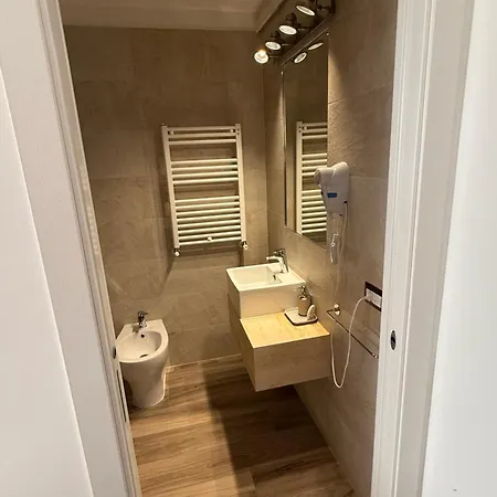 Class Eur Guest house *