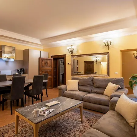Residenza Sinibaldi - Xvii Century Experience Apartment *
