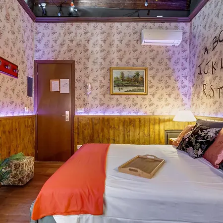 Holiday home Clod's Pods Rome