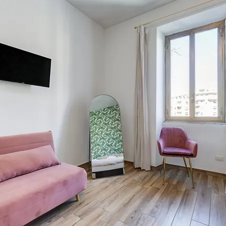 Bright And Spacious 2bdr * Rome