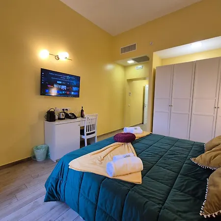 Affittacamere Residenze Serventi Longhi *