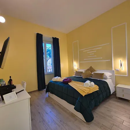 Affittacamere Residenze Serventi Longhi *
