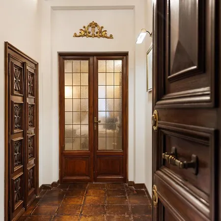 Domus Minelli Navona By Ghor Apartment *