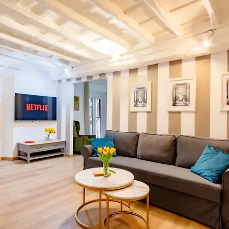 Apartment Elegantis Monti Rome