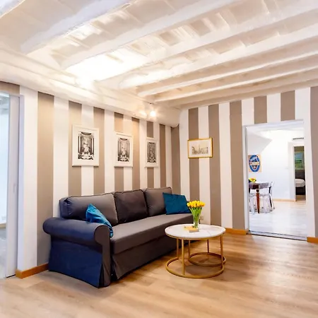 Apartment Elegantis Monti Rome