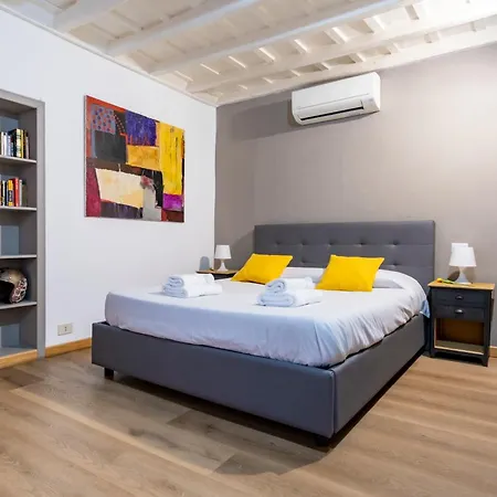 Elegantis Monti Apartment *
