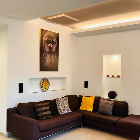 Eur Luxury For 4pp 2 Bedrooms Apartment