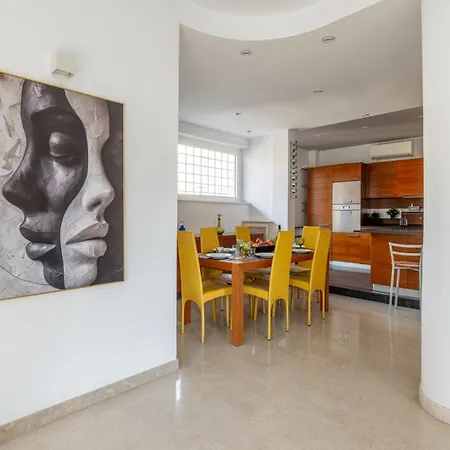 Eur Luxury For 4pp 2 Bedrooms *