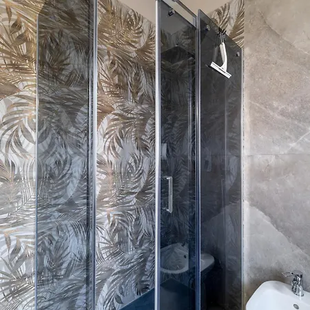 Eur Luxury For 4pp 2 Bedrooms Rome