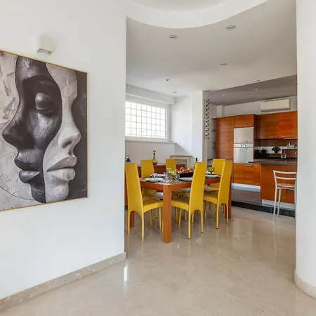 Eur Luxury For 4pp 2 Bedrooms Rome