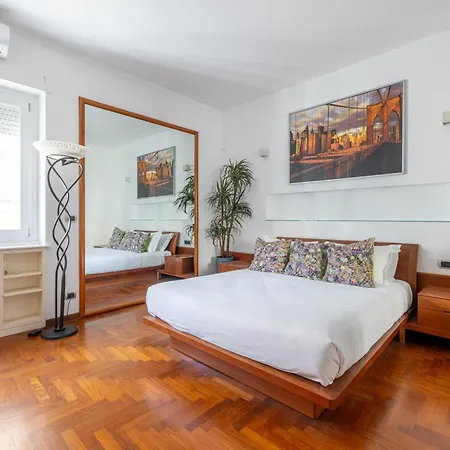 Eur Luxury For 4pp 2 Bedrooms Rome