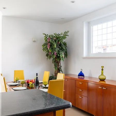 Apartment Eur Luxury For 4pp 2 Bedrooms