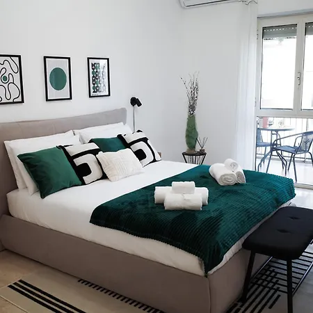 Thery House - Tiburtina Apartment Rome