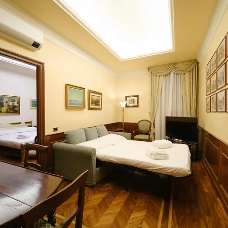 Spanish Steps Retreat Buddyrent Apartment *