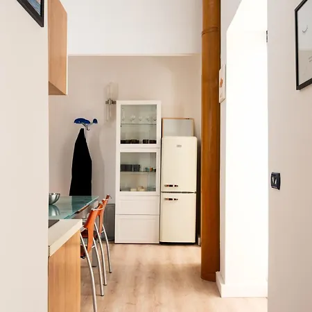 Apartment Confalonieri Place By Oneup Hospitality Rome