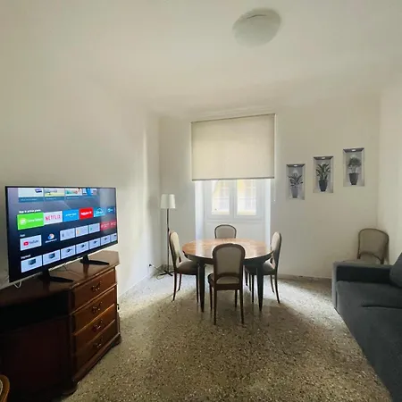Antoni House San Giovanni Apartment