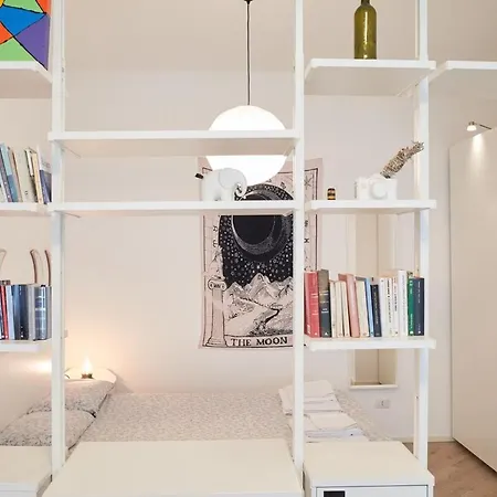 Apartment 10 Minuti Stazione Trastevere - Atelier 19 1bdr