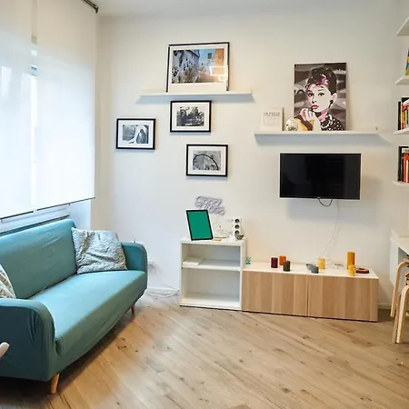 10 Minuti Stazione Trastevere - Atelier 19 1bdr Apartment *