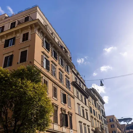 The Magic Of San Peter In The Heart Of * Rome