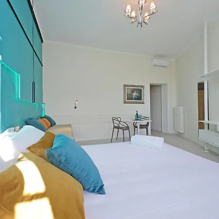 Guest house Domus Augustea - San Giovanni Sunset *