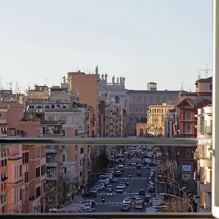 Guest house Domus Augustea - San Giovanni Sunset Rome