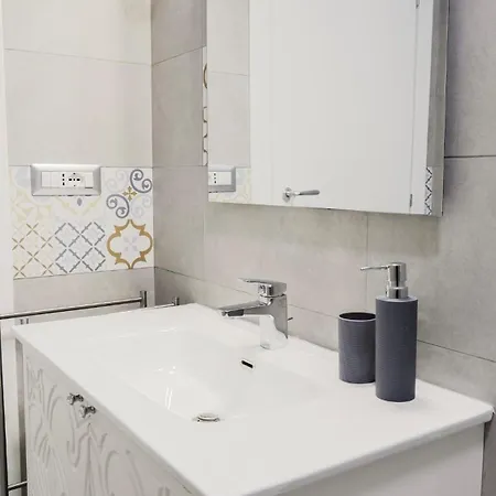 Tuscolana Happy Place Apartment