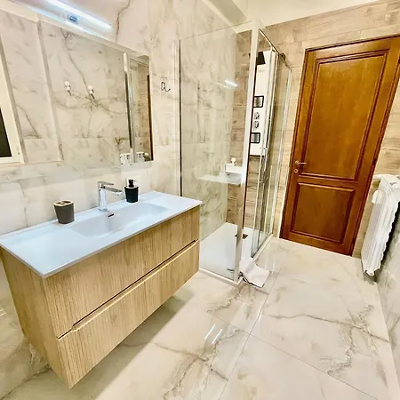 Tiger Deluxe In Apartment Rome