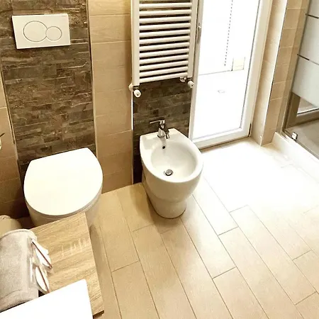 Elegante A - Molteni Homestay Rome