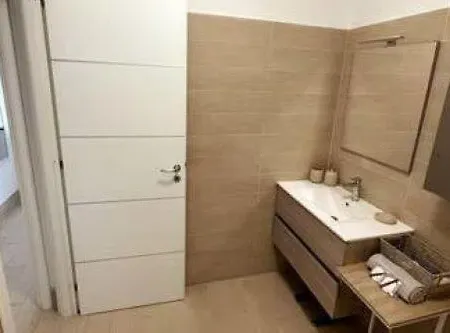 Elegante A - Molteni