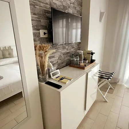 Elegante A - Molteni Alloggio in famiglia *