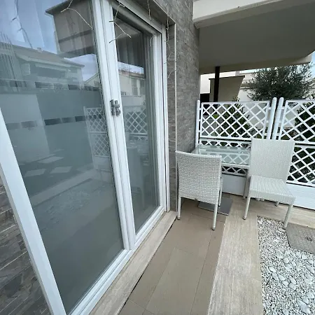 Homestay Elegante A - Molteni