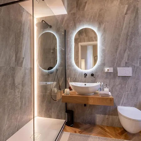 Vatican Charming Rhome Apartment *