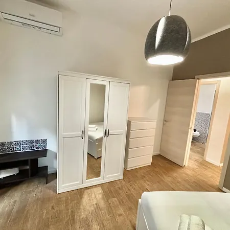 Apartment Your At Vatican's Doors *