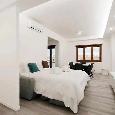 Tuscolanum Apartment *