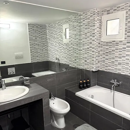 Apartment Loft In Old Town Near Termini Station And Rome