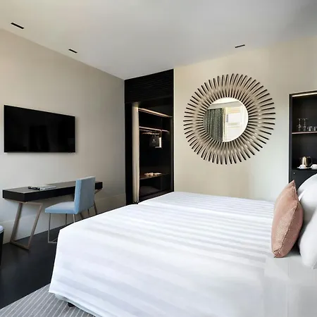 Sina Bernini Bristol Hotel 5*