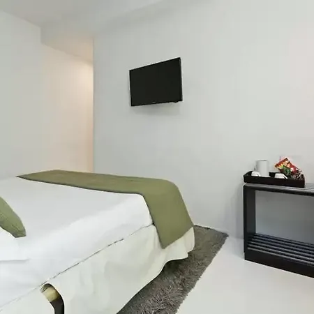 Hotel Navona 2*