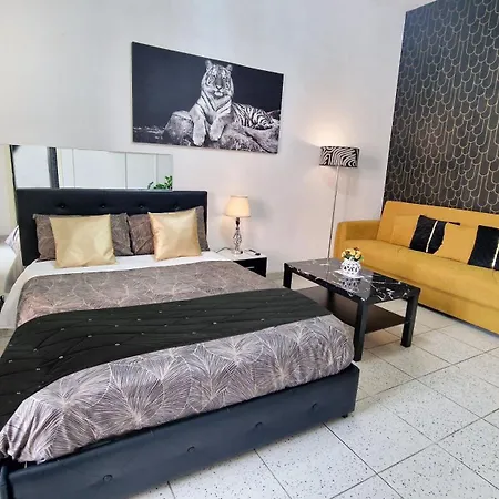 Filiberto Flats * Rome