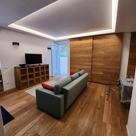 Serenity Garden Apartment Rome