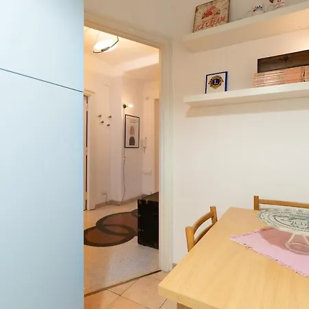 Steps From Vatican & Metro - Angelico Sweet Apartment Rome