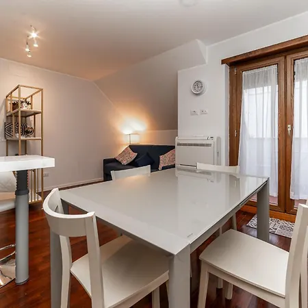Elegant Penthouse - Metro Conca D'oro & Terrace Apartment *