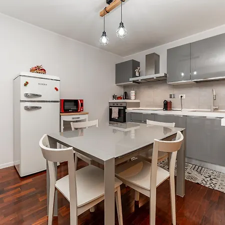 Elegant Penthouse - Metro Conca D'oro & Terrace Appartamento *